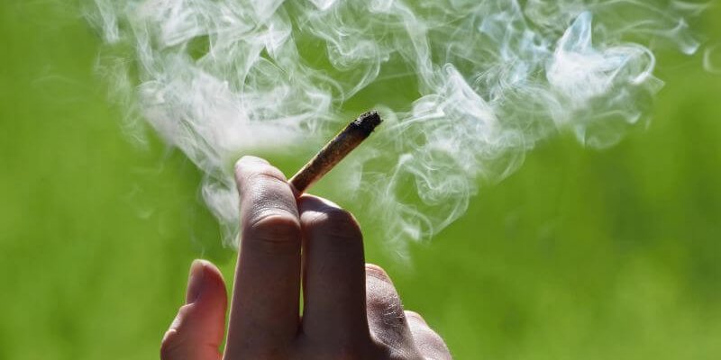 istock-1036594994_cannabis-was-ist-erlaubt